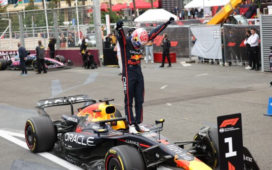 Verstappen gana en GT3 y se luce en el Nordschleife