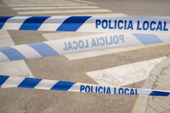 Joven hispano muere baleado tras defender a su madre