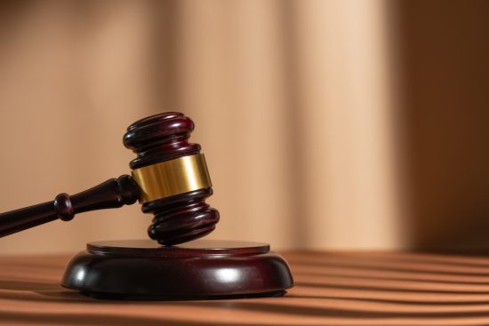 Condenan a mujer por planear asesinato de Brett Kavanaugh