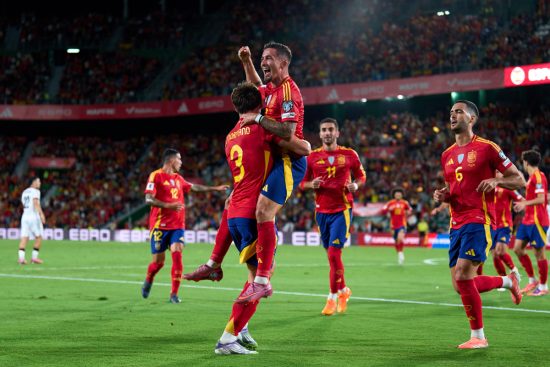 España vence 2-0 a Georgia y mantiene paso perfecto