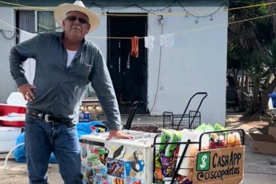 Paletero mexicano enfrenta deportación tras 30 años en EE.UU., Mexican ice cream vendor deportation story moves thousands