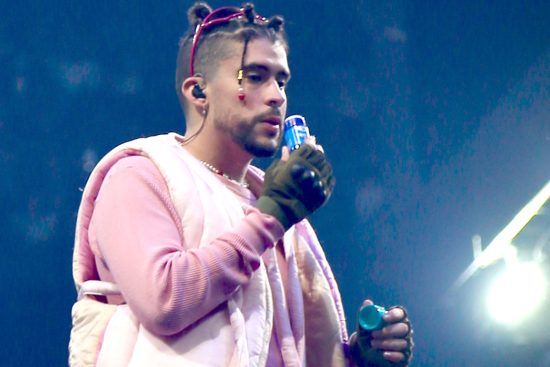 Bad Bunny reta a gringos a que aprendan español antes del Super Bowl