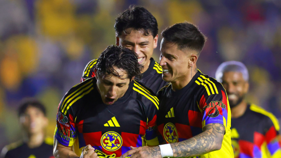 AMÉRICA, ALINEACIONES