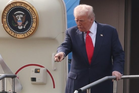 Trump anuncia reanudación de pruebas nucleares de Estados Unidos