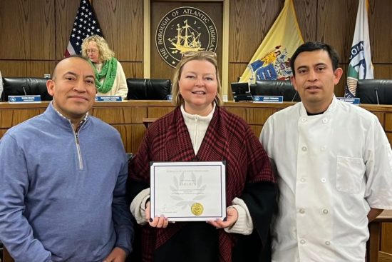 Chef mexicano detenido por ICE en Nueva Jersey, ICE Arrests Mexican Chef in New Jersey as Family Fears for the Future