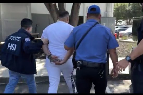 Derechos de inmigrantes detenidos por ICE, Rights and Protections of Immigrants Detained by ICE: What Every Detainee Must Know