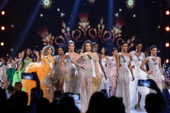 Reinas latinas que nacieron en EEUU, Latina Queens Born in the US Are Transforming Miss Universe