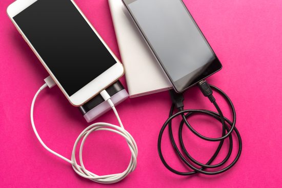 cargadores de celular , telefonos