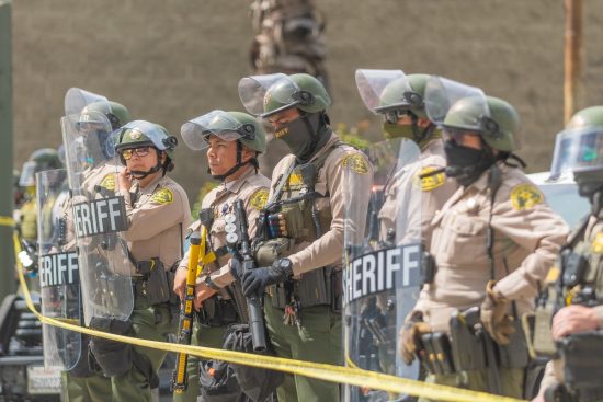 Múltiples detenciones tras operativos migratorios en Pomona