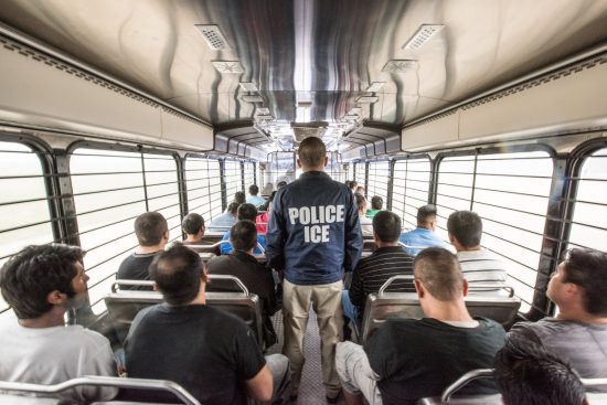 Detención de inmigrantes en almacenes industriales, ICE plan to detain 80,000 immigrants