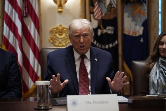 Trump evalúa enviar al segundo de Kristi Noem como embajador en El Salvador