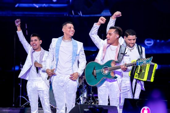 Infidelidad en concierto de Grupo Firme