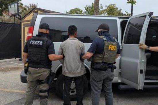ICE detiene a empresario mexicano, ICE Detains Mexican Businessman in California,
