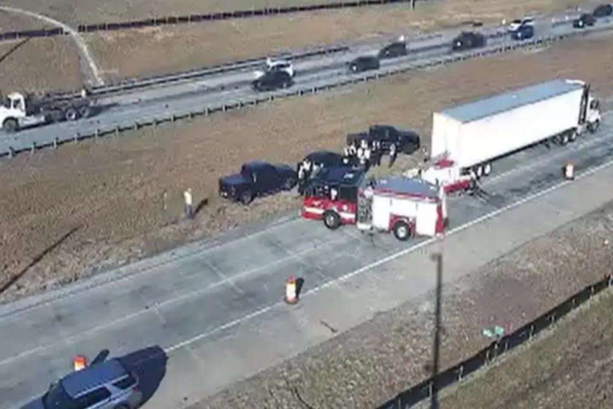 Fatal Georgia 316 accident closes lanes in Lawrenceville