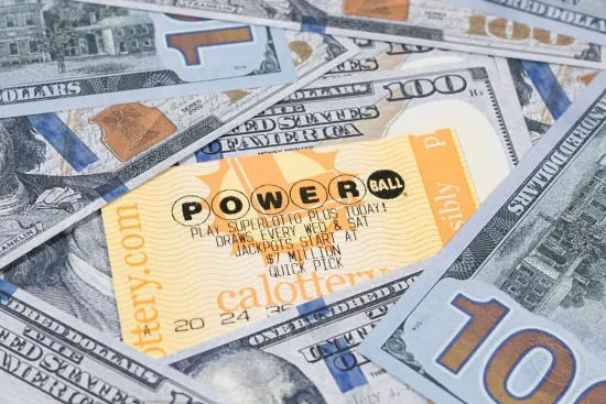 premio Powerball de 1.100 millones, Powerball jackpot: can it be won by undocumented immigrants?