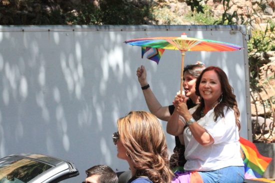 Adelita Grijalva denuncia a ICE en operativo federal