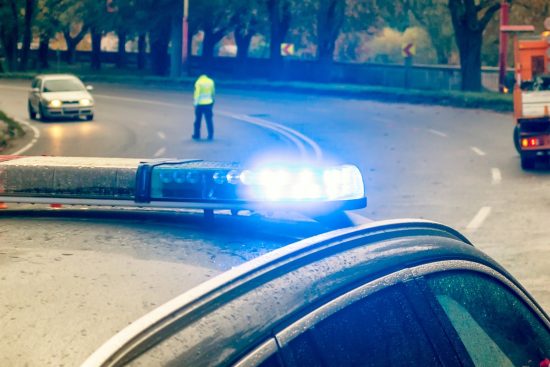 Tráiler aplasta auto, Tráiler aplasta auto, conmoción MundoNOW