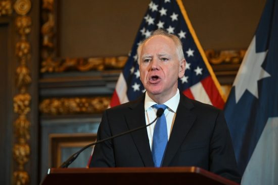 Minnesota declara emergencia tras muerte de mujer por disparos de ICE, Minnesota ICE shooting emergency declared