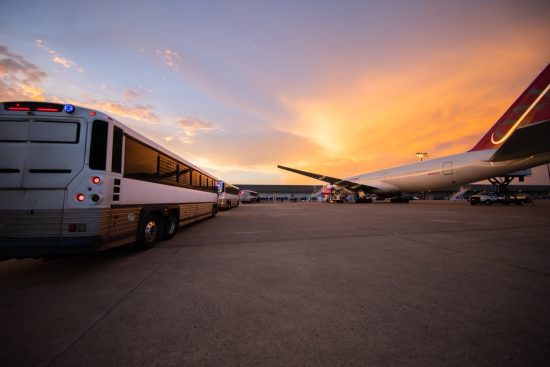 Deportación de mujer embarazada y solicitud de asilo