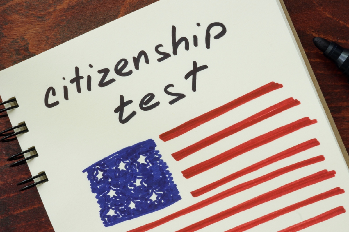 Cambios en el examen de ciudadanía, US citizenship exam changes take effect