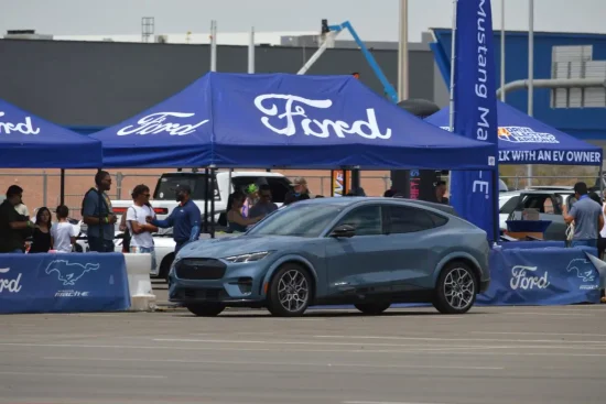 Retiro de Ford Mustang