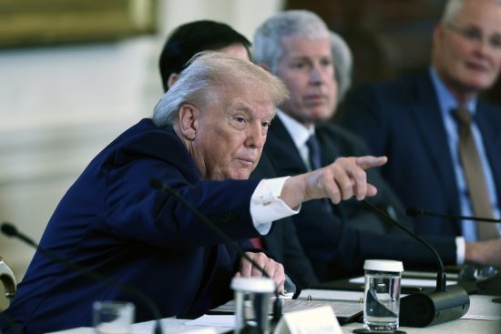 Trump y la advertencia directa a Groenlandia