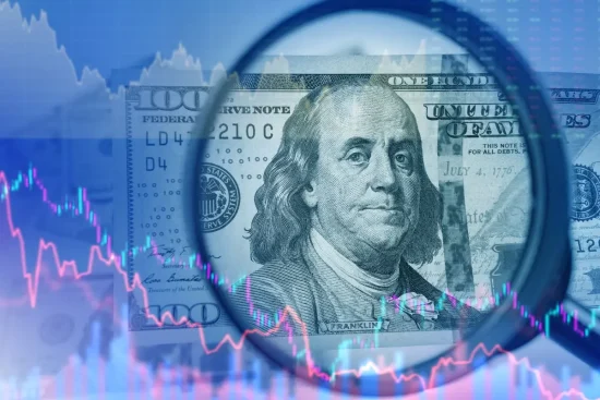 el dólar se mantuvo