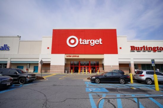 Arresto en Target sorprende a clientes, CBP Target store raid ends in arrests