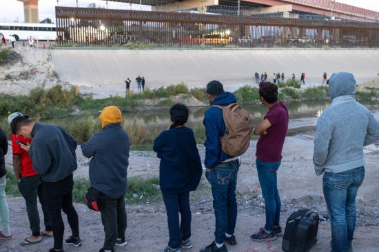 Política migratoria de Trump amplía negación de asilo