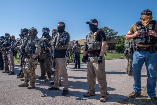 Entregó medicamentos a su padre detenido y el ICE se rió