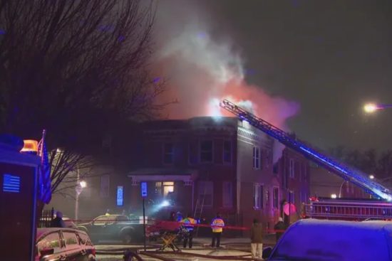 Incendio, Chicago ,GoFundMe, MundoNOW, Logan Square Apartment Fire Leaves 22 People Homeless and Sparks Community Support