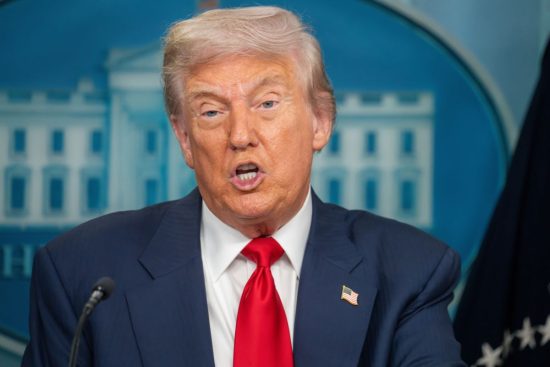 Trump recortará fondos de programas