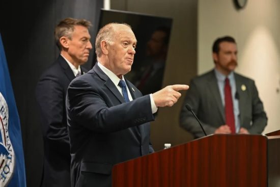 Homan defiende mascarillas, ICE, cierre parcial DHS, MundoNOW