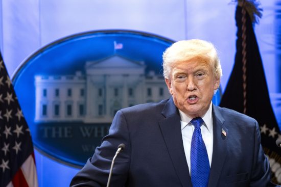 Aranceles de Trump sacuden mitin en Georgia