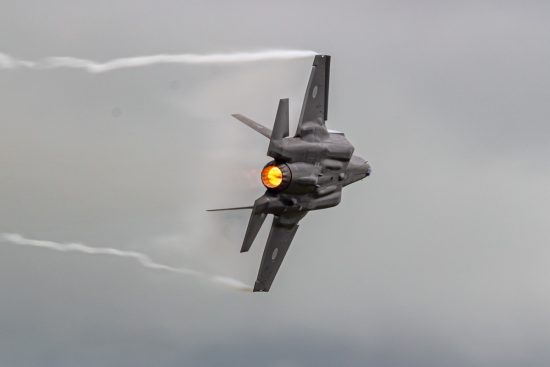 Ataques de EE.UU. en Siria sacuden posiciones del EI