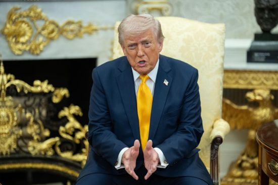 Aprueban moneda, Trump, Oro MundoNOW