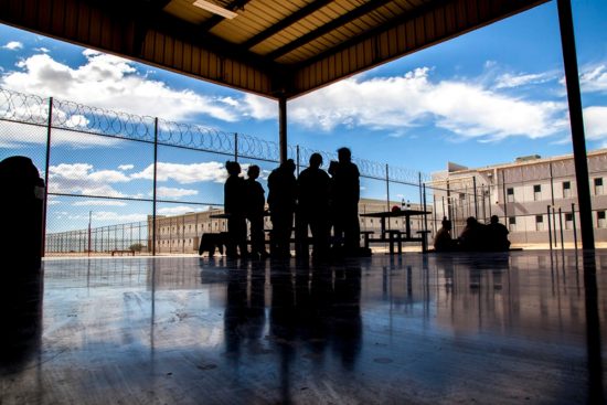 Huelga de hambre de inmigrantes exige liberación