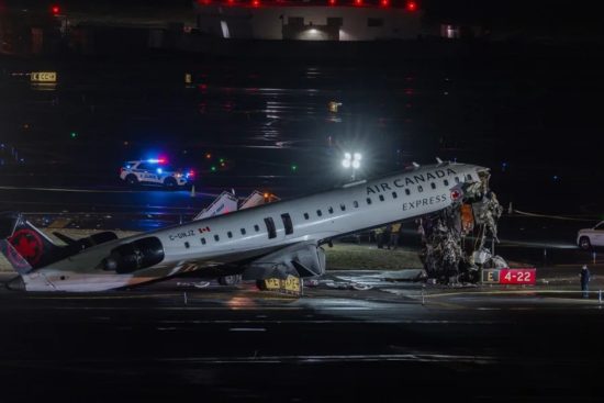 LaGuardia airport crash investigation