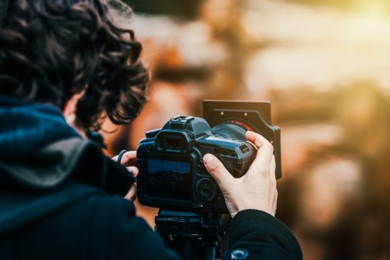 Fotógrafo agredido en funeral de El Mencho