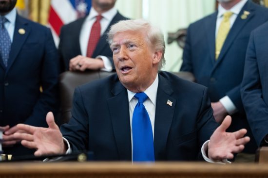 Trump revela propuesta de examen cognitivo y desata debate, Trump Cognitive Test Proposal for Presidential Candidates Sparks Controversy