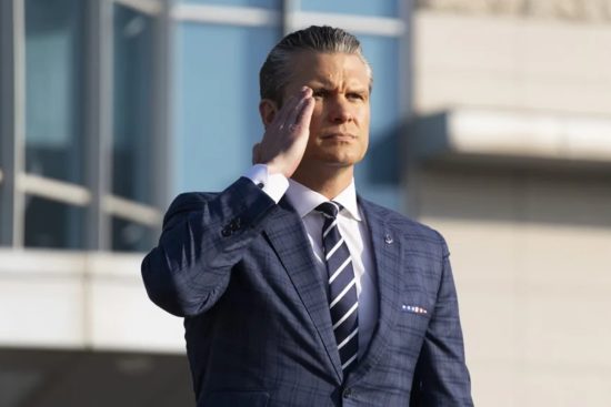 Biblia, Hegseth, polémica MundoNOW