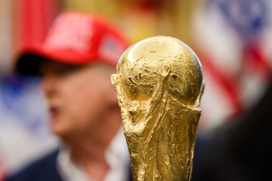Trump cede y elimina fianzas para aficionados del Mundial 2026, World Cup 2026 visa bonds