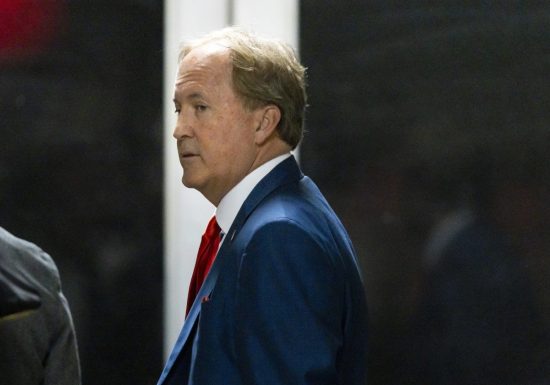 Trump respalda a Ken Paxton en Texas