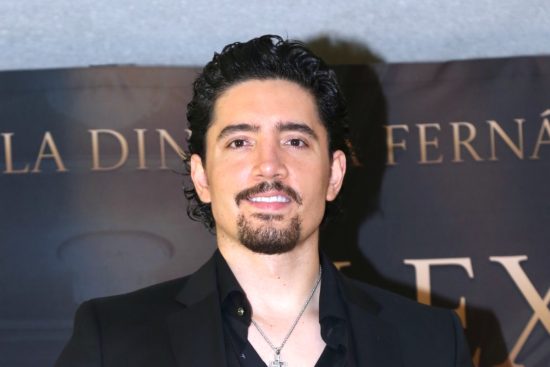 Alex Fernández sobre Ángela Aguilar