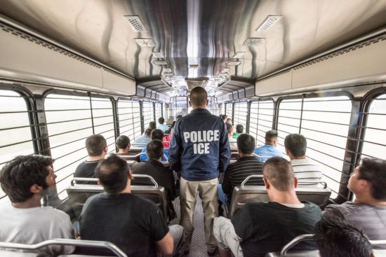 Denuncias sacuden centros de ICE, California ICE detention conditions