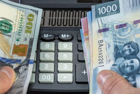 el dólar apenas se movió en méxico