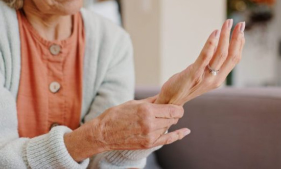 osteoporosis, huesos, dolor, vitamina, calcio