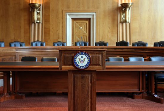 Senado suspenderá salarios en shutdowns