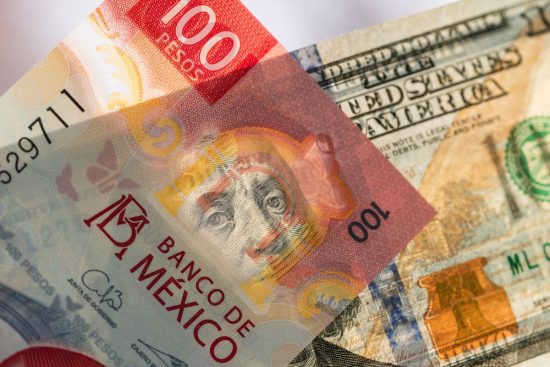 bajó levemente el dólar hoy en mexico